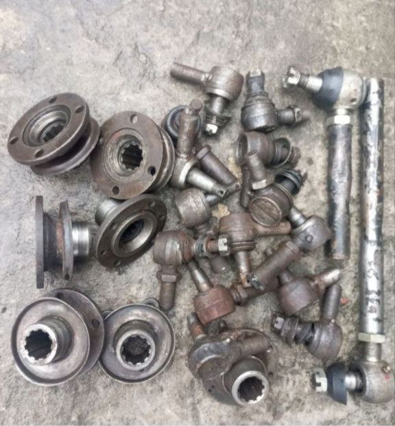 Шрусы,шпильки,гайки Уаз,шайбы,пары,втулки шкворня,флянцы,ключи ступиц
