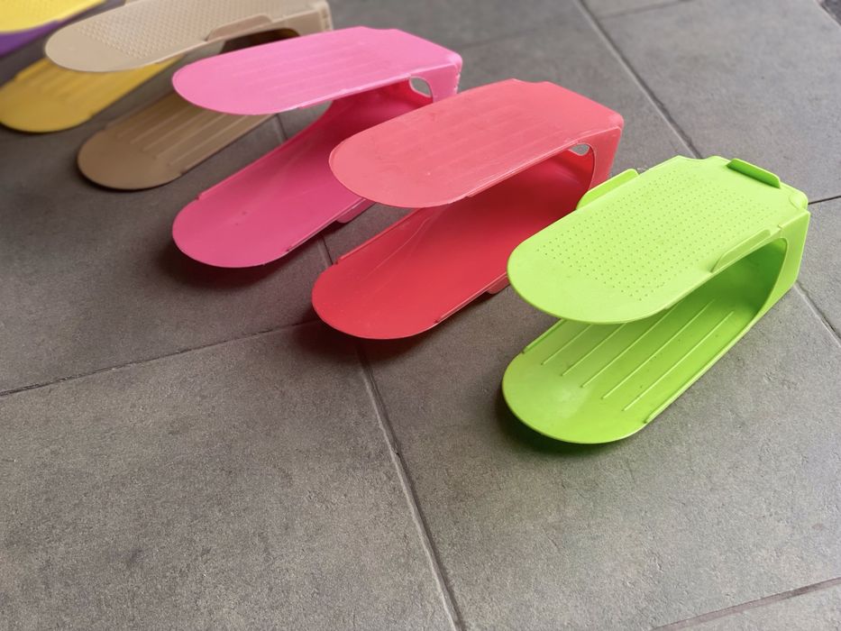 Zestaw stojakow na buty