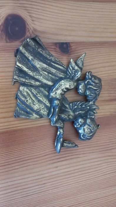 Anjos em  latão  usado