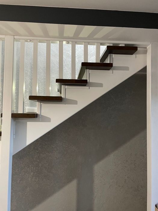 Сходи деревяні сучасний дизайн якість розрахунок та проектування масив