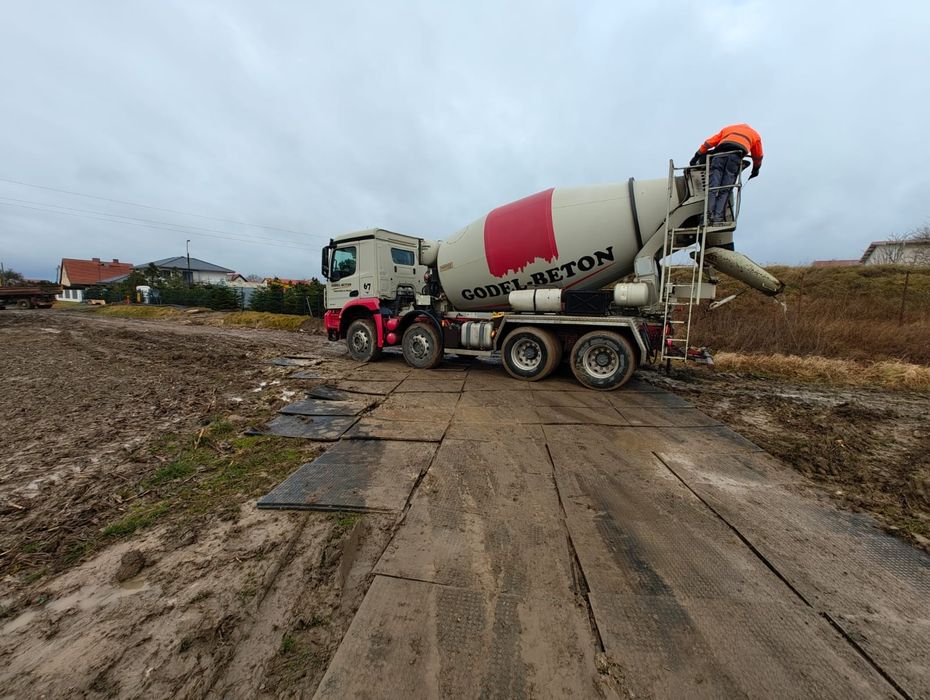 Płyty drogowe PVC pcv maty drogowe,droga tymczasowa, hale,,płytki chod