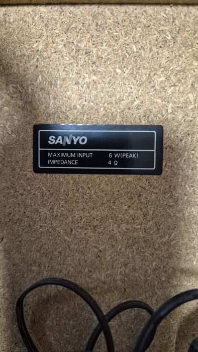Miniwieża firmy Sanyo
