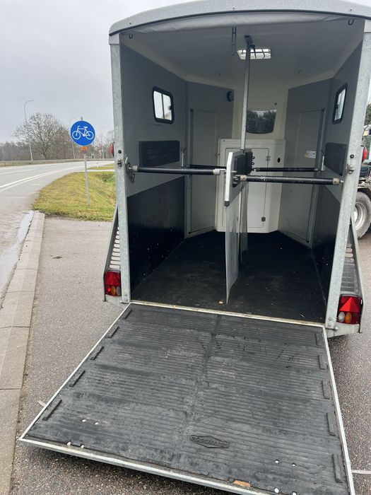 Böckmann Boeckmann Portax 1600 kg alupodloga przyczepa do koni