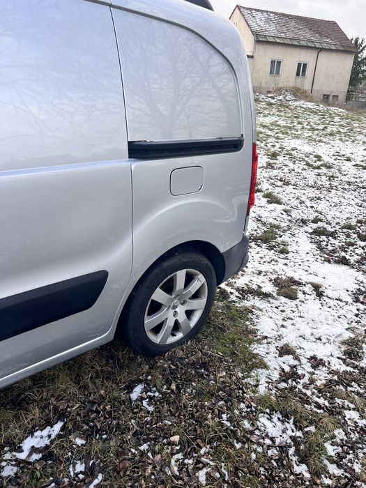 Citroen berlingo tylna oś 2010 rok