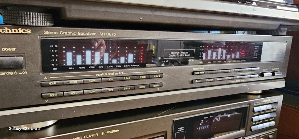 Technics zestaw audio 4-komponentowy, gramofon, piloty bdb. stan