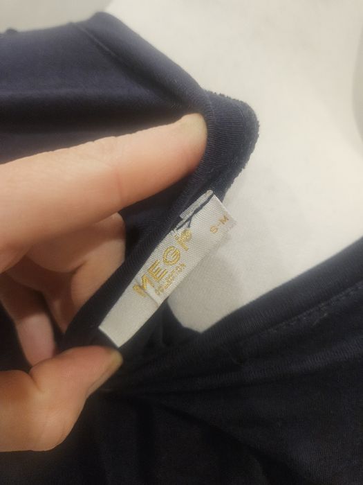 Bluzka Megi wyciete ramiona s m granatowe wyciete ramiona