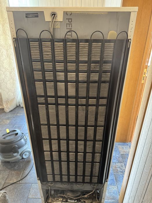 морозильник-шкаф Whirlpool AFG 387 G