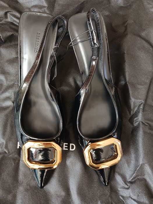 Слінгбеки reserved