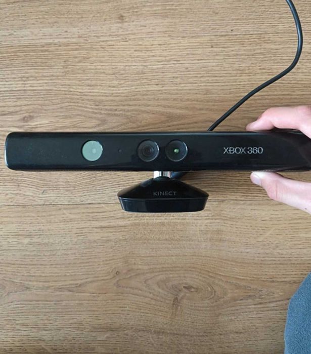 Xbox 360 +Kinect + pad