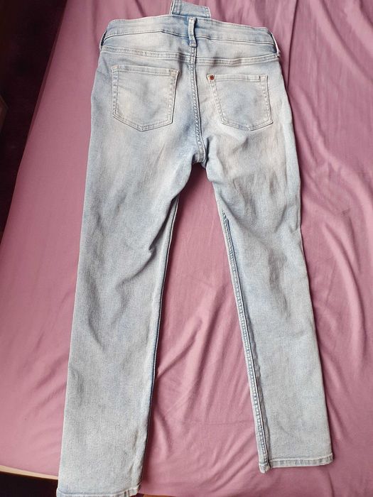 H&M - Spodnie, jeansy, ogrodniczki 7-8 lat, 128 jak nowe