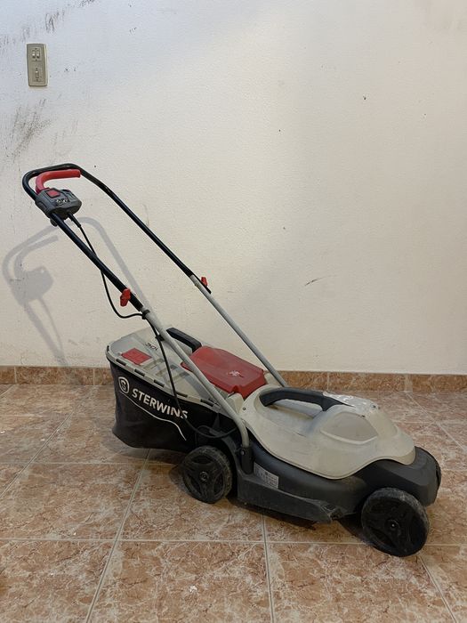 2 Corta-Relva Eletricos Avariados para peças