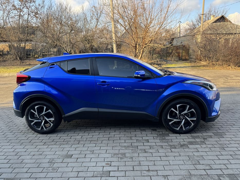 Toyota C-HR 2018 року