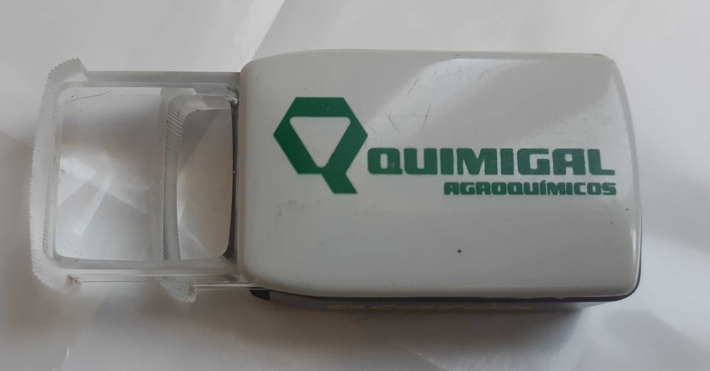 Pequena Lupa de Bolso