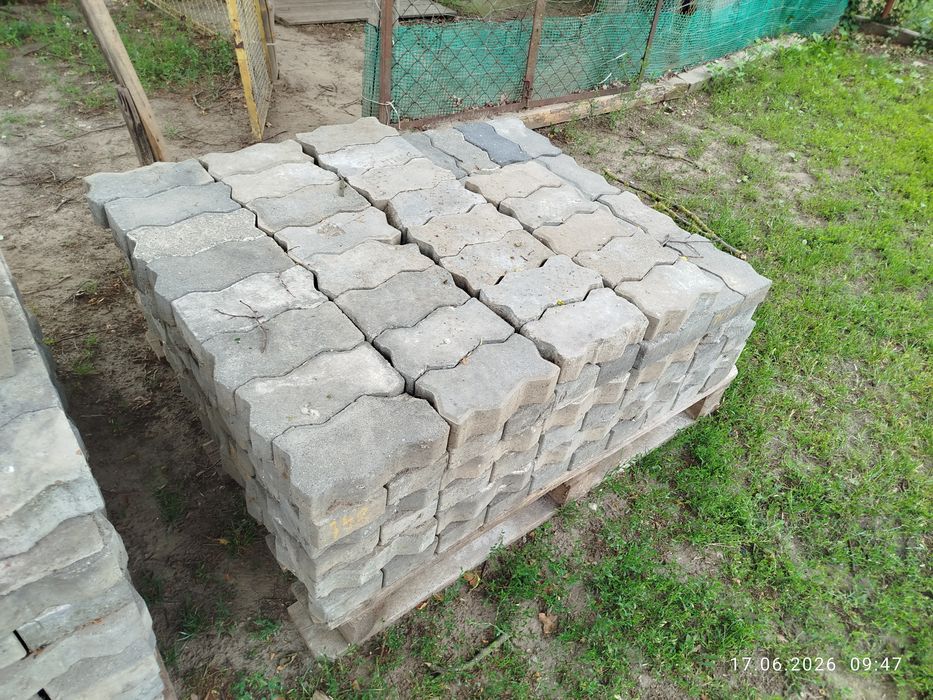 Kostka brukowa z rozbiórki