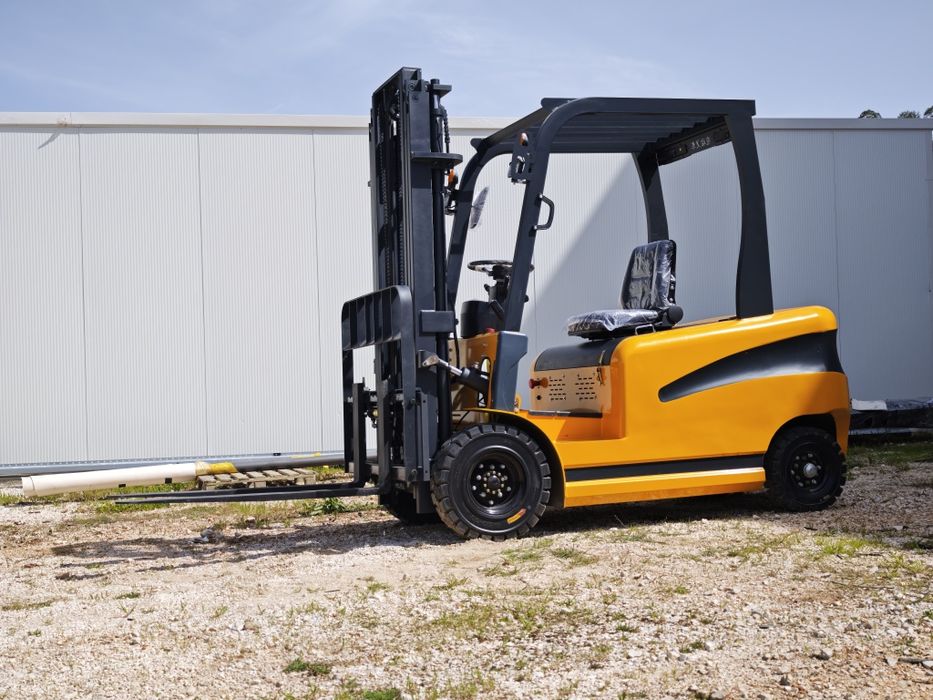 Empilhador NOVO Elétrico 2.5 T 4.9M
