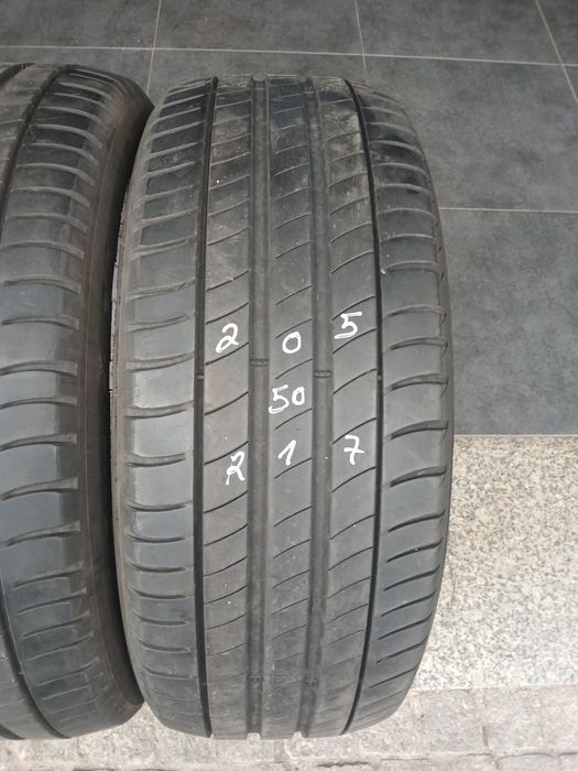 2 pneus 205 50 r17 Michelin