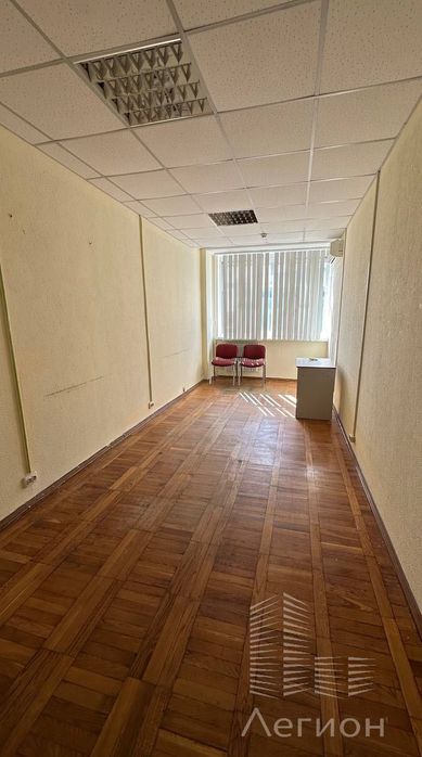 Сдам офис м. Гагарина 21 кв.м.