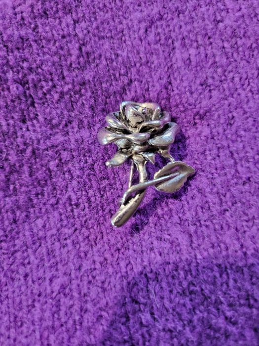 Broszka damska róża