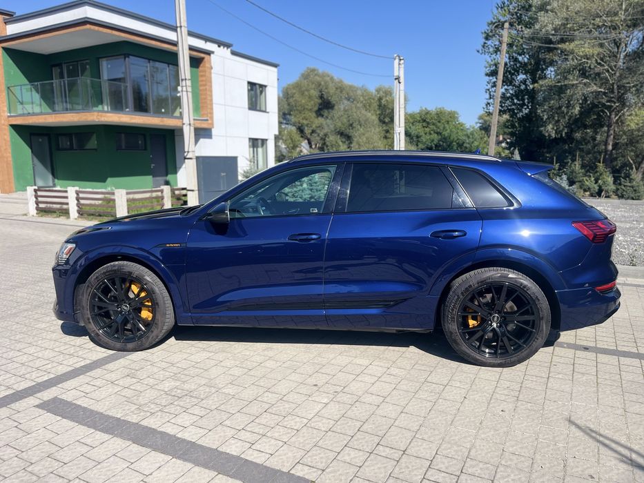 Audi E-tron 2022