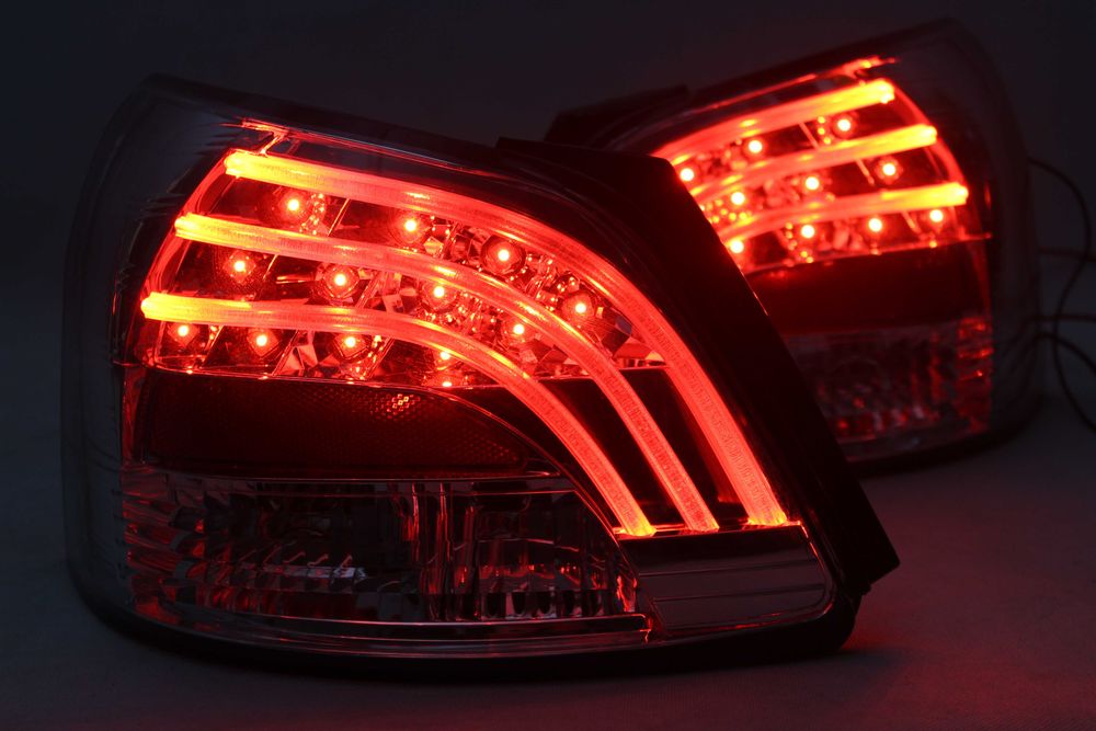 Lampy światła tył tylne TOYOTA Yaris II Vios Belta XP90 08-11 LED NOWE
