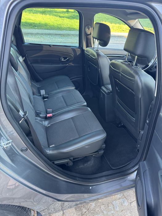 Renault Grand Scenic — photo 4