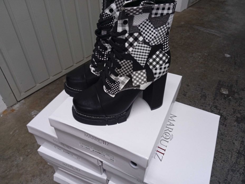 lote botas salto alto preto e branco