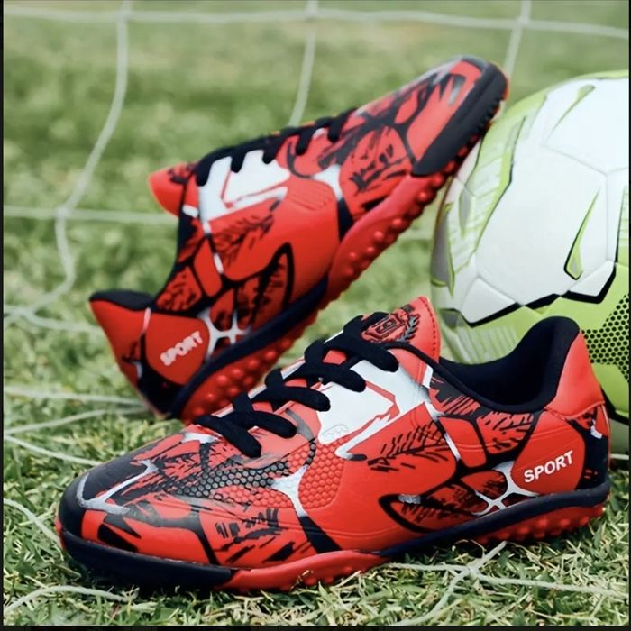 Нові  Сороконіжки,копочки,бутси, футбольне взуття,сороконожки