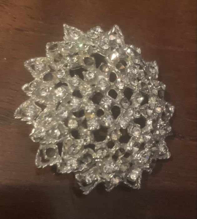 Бижутерия, колье, бусы, броши, кошелечек,-монетница, времен СССР