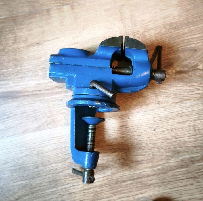 Solidne Imadło Stołowe Obrotowe 60mm – Typ Francuski – Gwint Trapezowy