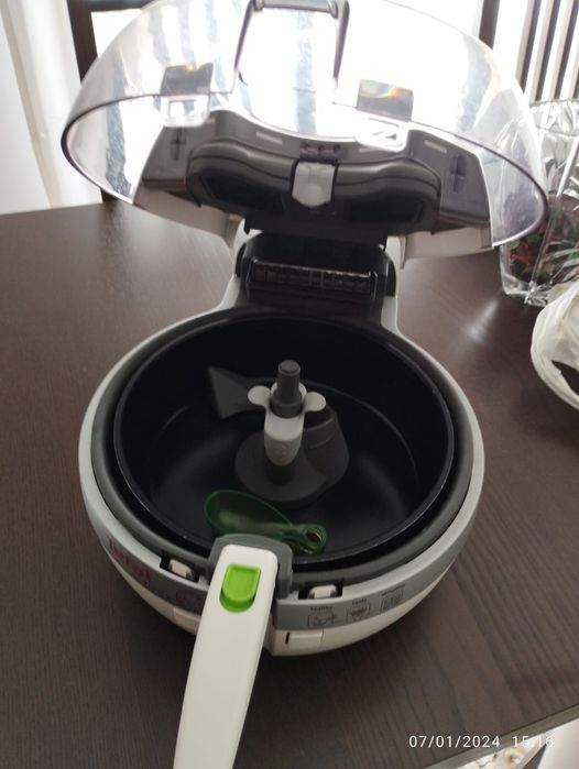 Fritadeira Tefal ActiFry 1kg batatas fritas com apenas 1colher de óleo