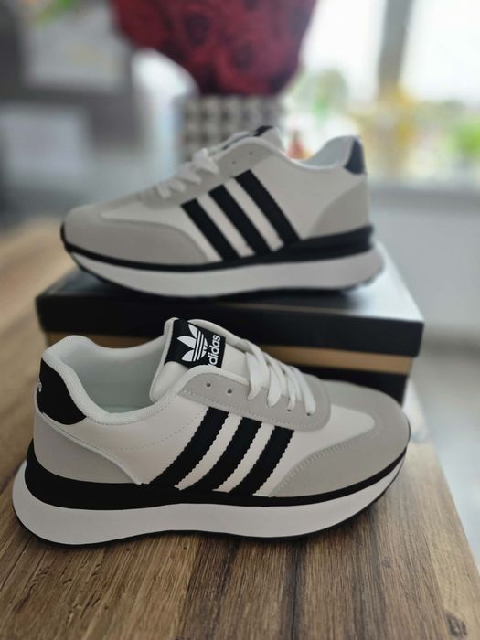 Nowe buty damskie 
36-41
Wysyłka pobraniowa lub olx
Przed zakupem pyta