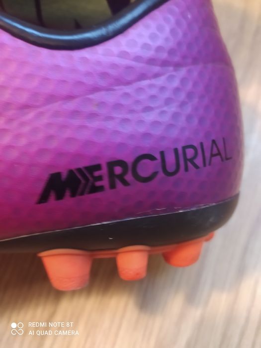 Бутси  бренд  NIKE