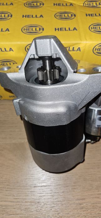 Rozrusznik Hella 12V 0.85 kW 8EA