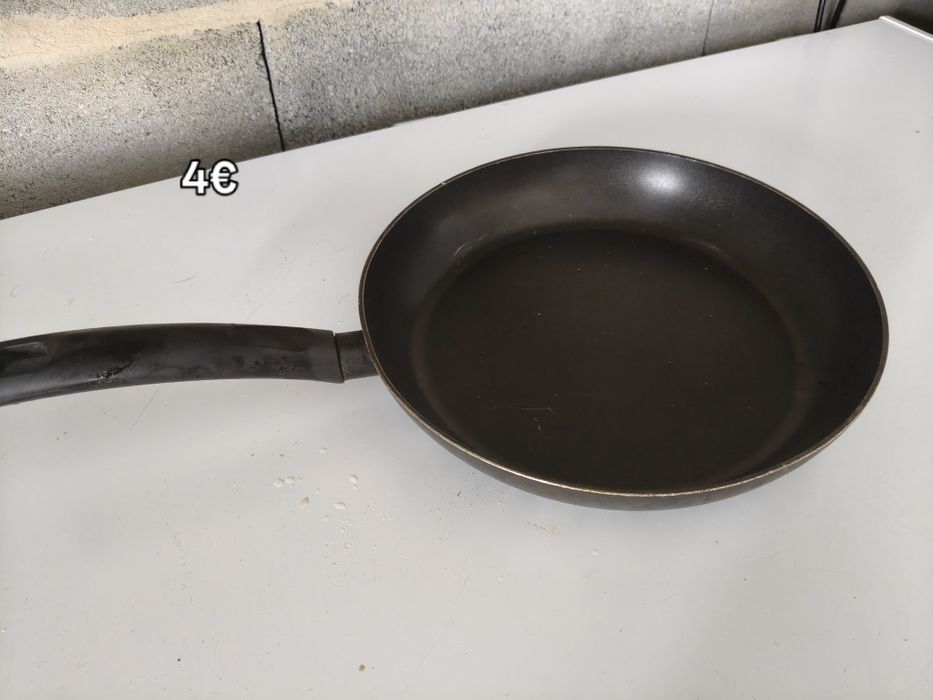 Louça variada usada