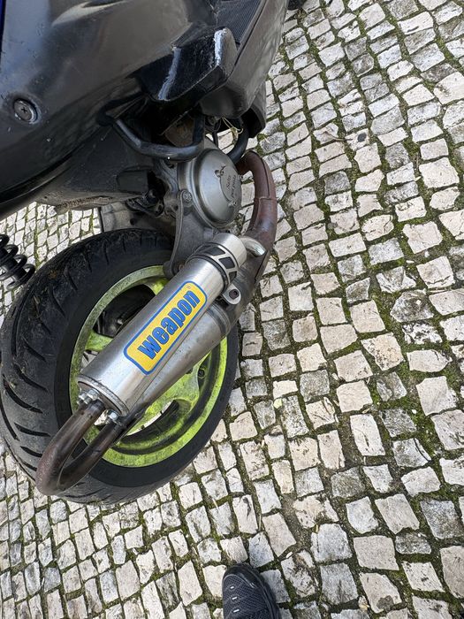 Aerox 50cc com material