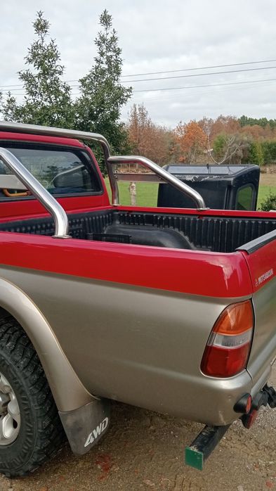 Cobertura para carrinha em fibra para Mitsubishi