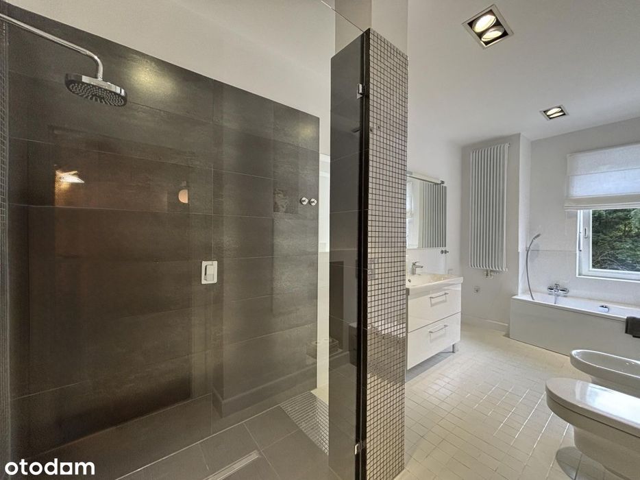 | 3 pokoje | 104 m²| Balkon z widokiem na park |
