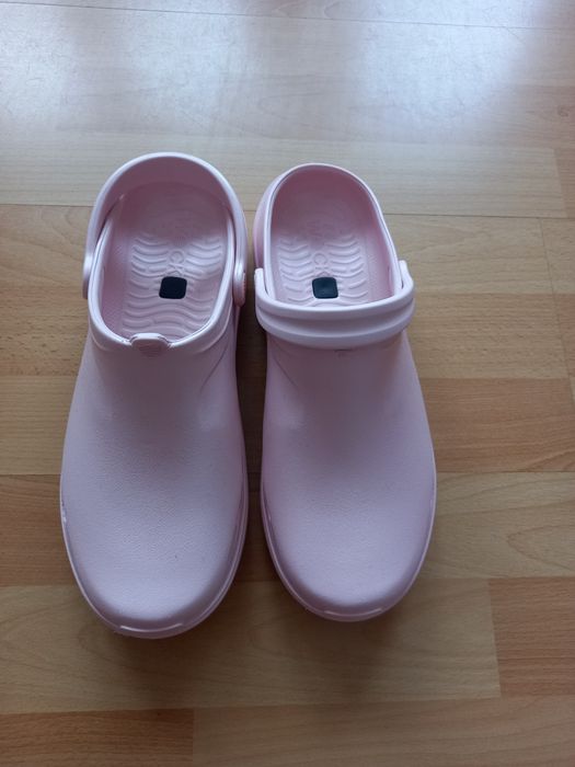 Klapki medyczne damskie