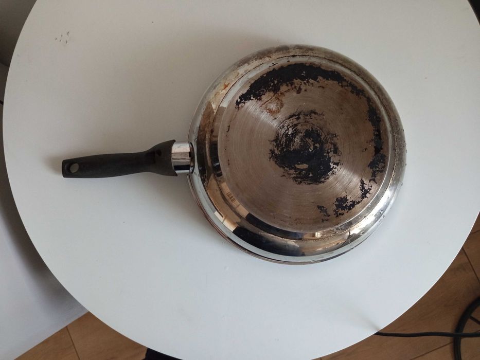 Oddam patelnie za darmo