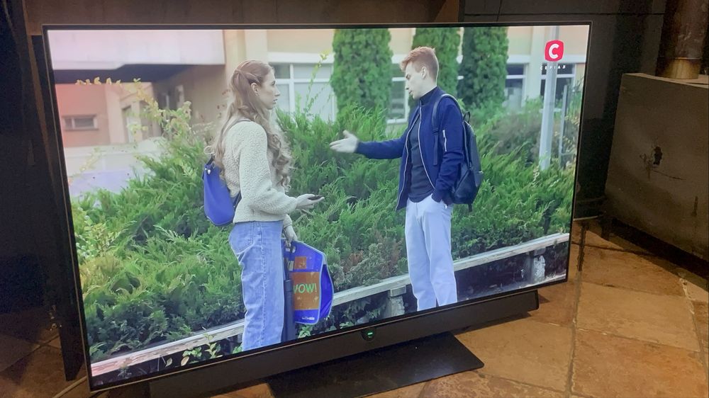 Loewe 55 smart tv 4K дефект