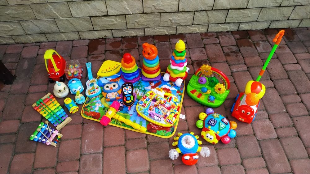 Лот игрушек развивающие