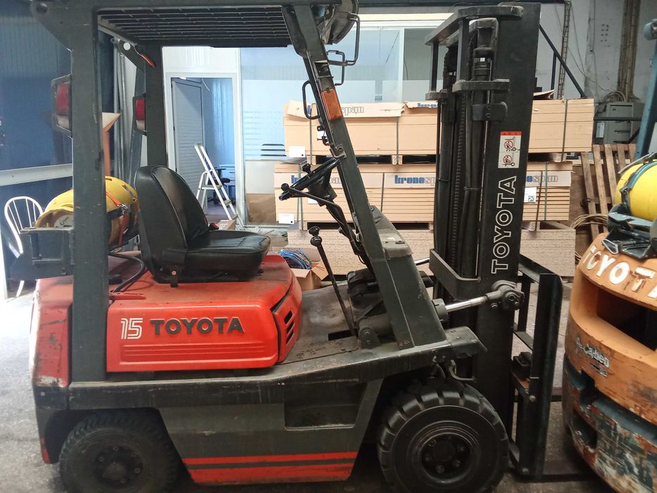 Empilhador 1.5 Ton a Gaz TOYOTA