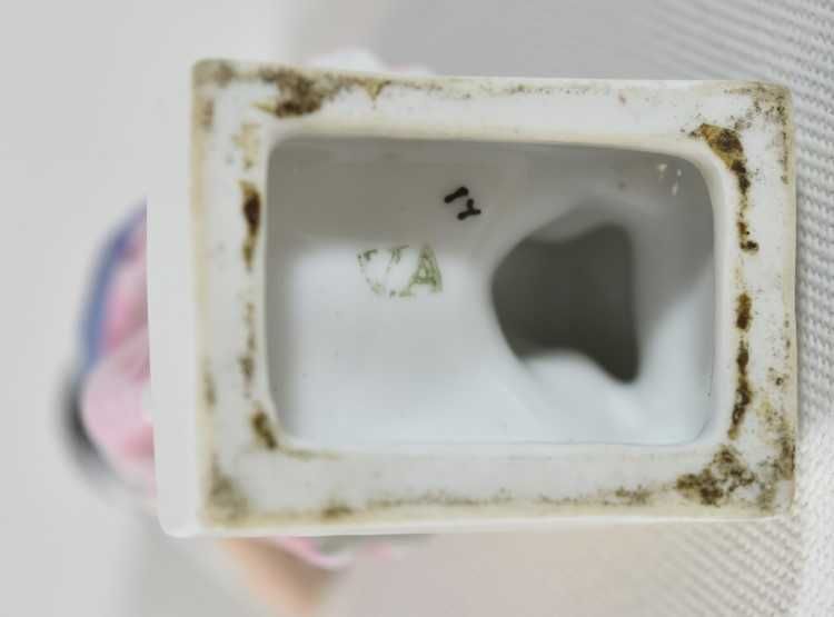 Escultura Varina em porcelana da Vista Alegre Leopoldo de Almeida