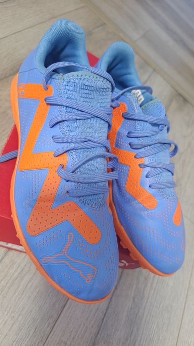 Футбольні кросівки Puma