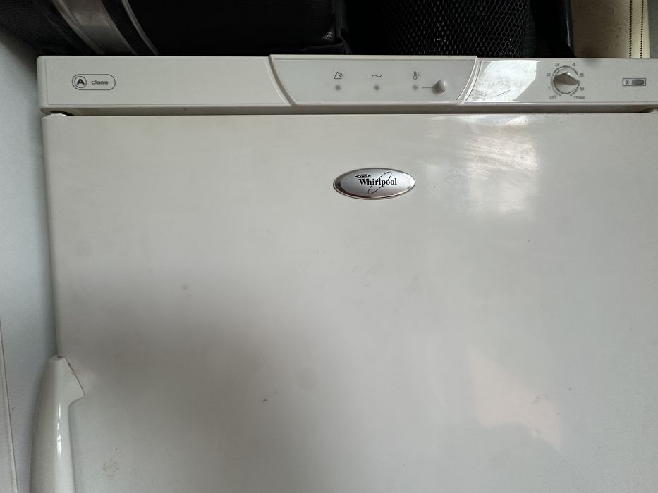 Arca Vertical WHIRLPOOL