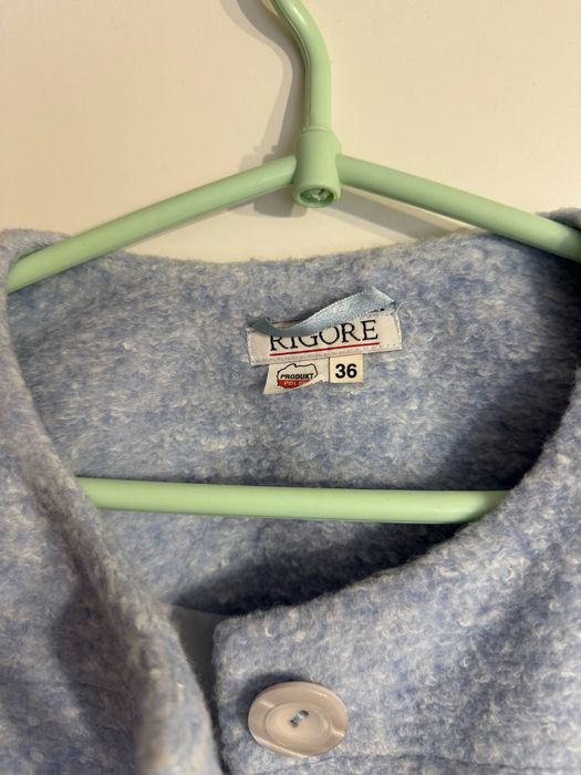 Wiosenny płaszczyk baby blue niebieski