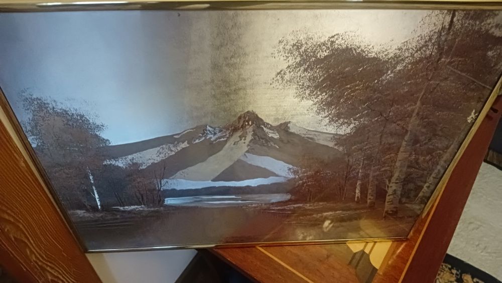 Продам картину "Горы" переливающаяся металло графика