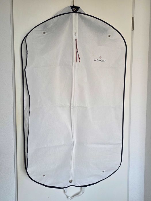 Чохол для одягу Moncler оригінал, 110x60x10 см. новий.