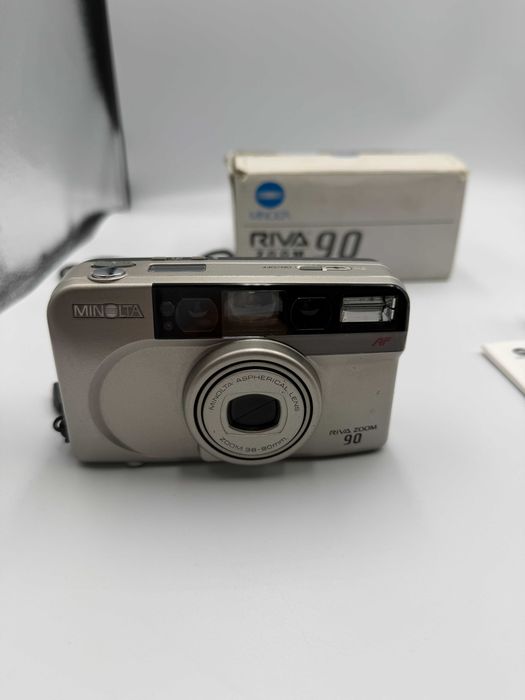 minolta zoom - купити плівкові фотоапарати - Ціна на OLX.ua