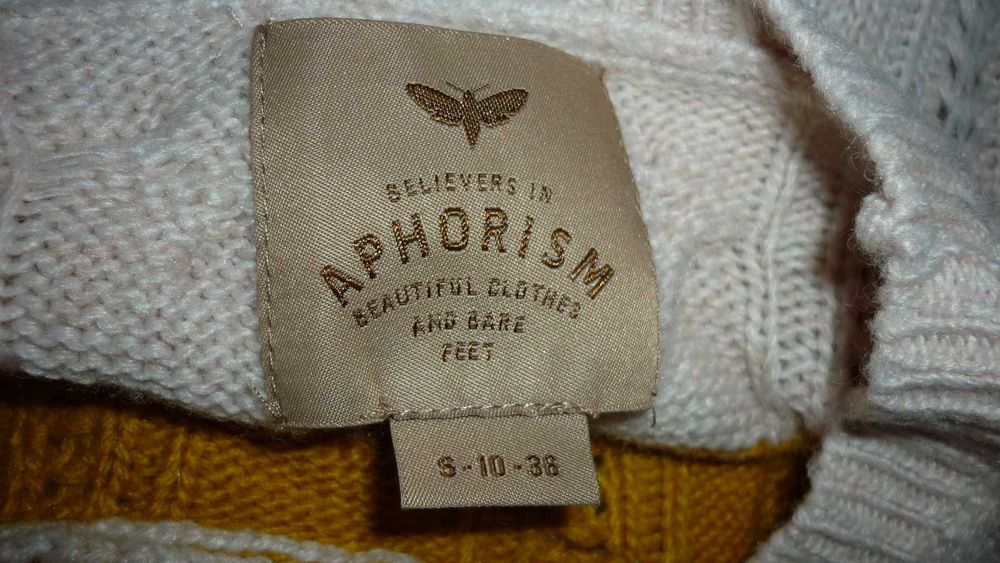 Aphorism- ciepły sweter z wełną  r; S